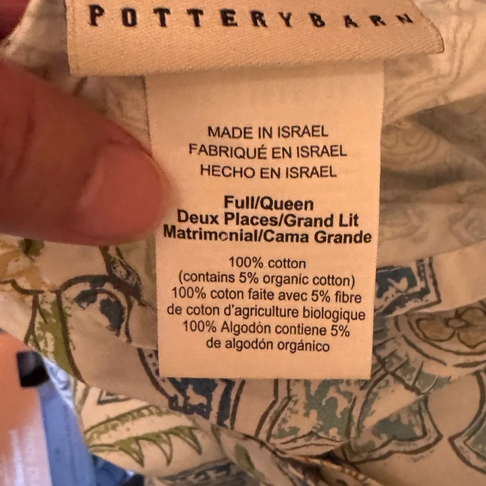 Pottery Barn size Queen/ Full 100% cotton duvet covers